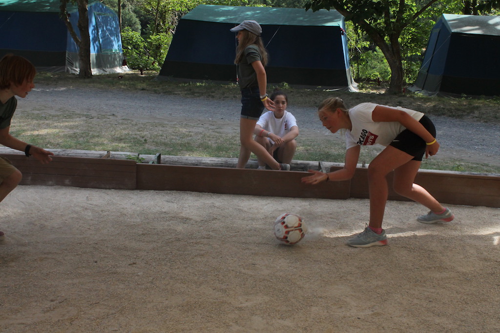 Village Camps International Summer Camp Ard&egrave;che, France 2019-07-26 https://www.villagecamps.com/journals_admin/images/2227-4406-SportsDay1 copy.jpg